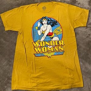 WONDER WOMAN Licensed Adult Woman’s Graphic Tee Shirt Medium